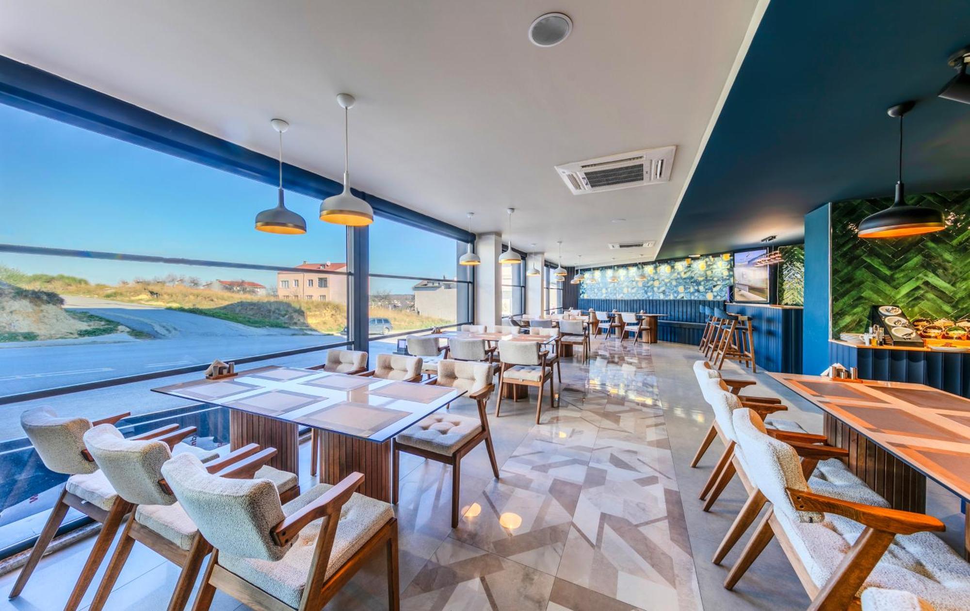Heaven Premium Hotel Restaurant & Airport Shuttle Arnavutkoy Ngoại thất bức ảnh