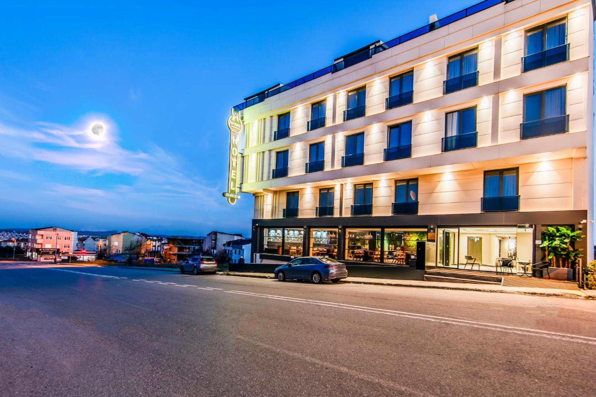 Heaven Premium Hotel Restaurant & Airport Shuttle Arnavutkoy Ngoại thất bức ảnh